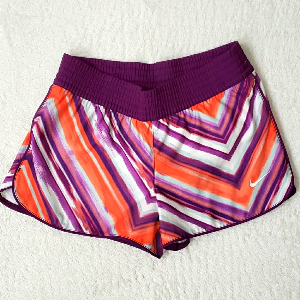 Girls Nike size M athletic running shorts